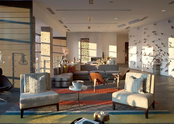 Best Hotels Near Methodist Hospital Indianapolis